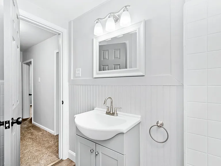 122 Kirk Ave — Photo 10
