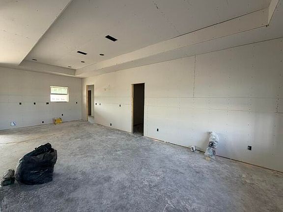 4th image of 5642 Slayde St
