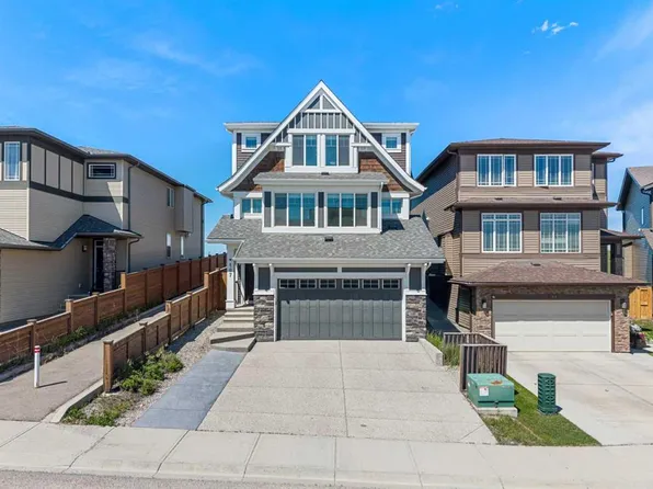 107 S Sage Bluff Grn NW, Calgary, AB T3R 0X9