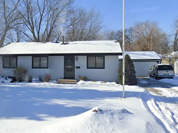 9432 Park Ave S, Bloomington, MN 55420