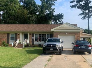 4020 Oak Dr, Chesapeake, VA 23321