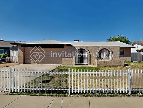 5720 N 48th Ln Photo 1