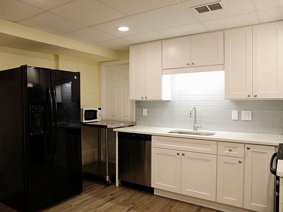 3rd image of 1600 Deer Cliff Ct #Basement