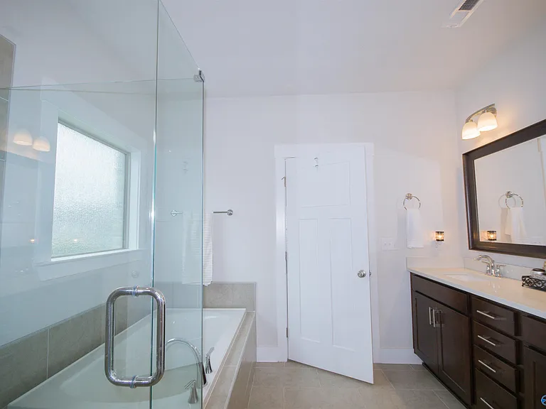 100 Bartram Way — Photo 32