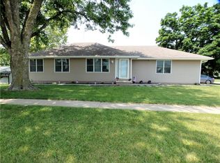 505 N 15th St, Indianola, IA 50125