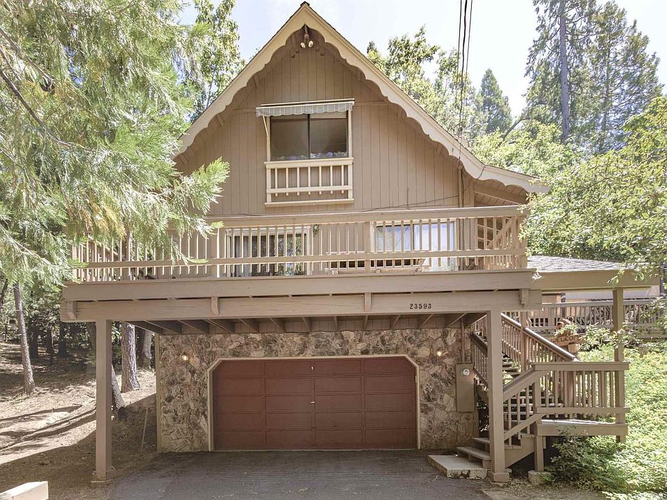 1st image of 23593 Lakewood Dr