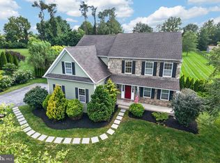 16 Michael Ct, Coatesville, PA 19320