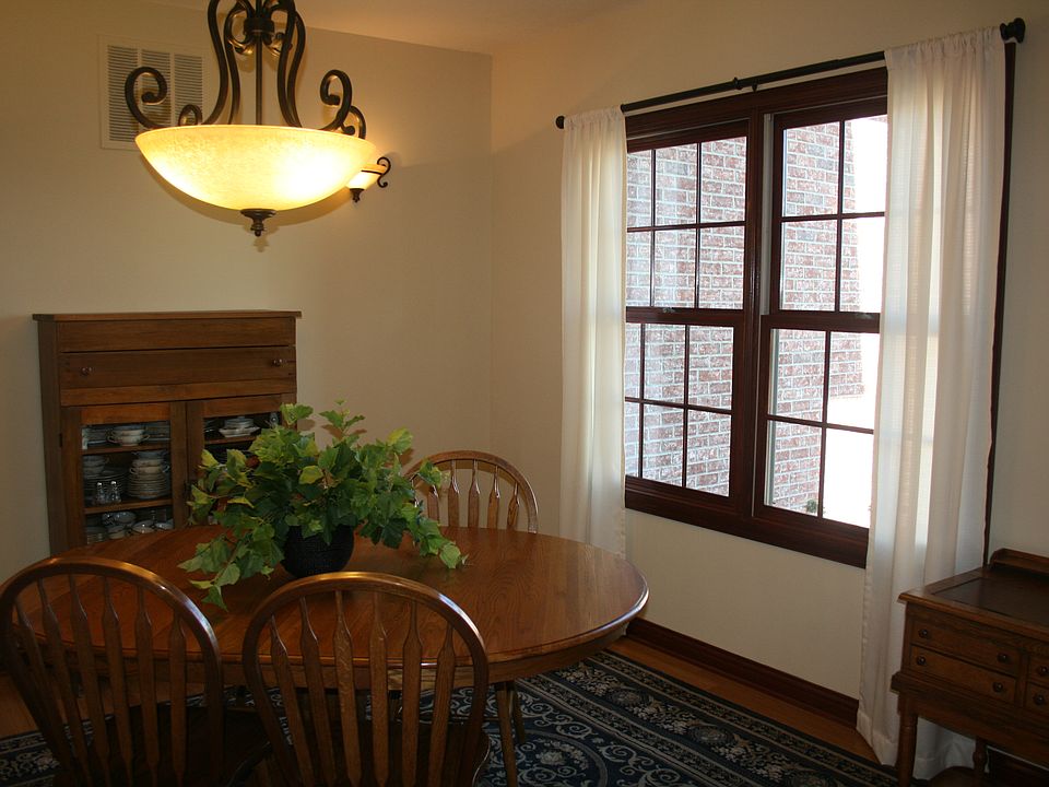 1st image of 2605 Patrick Henry Dr