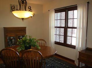 2605 Patrick Henry Dr, Dayton, OH 45434