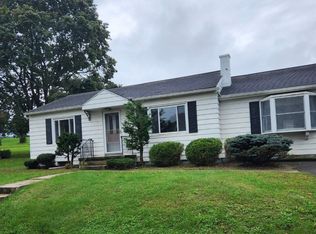 5 Circle Rd, Millersville, PA 17551
