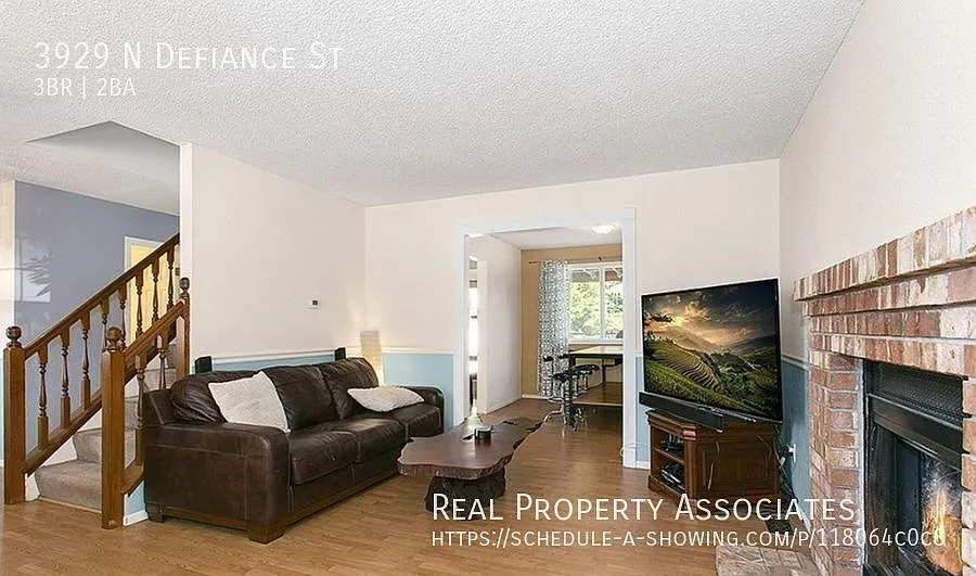North Tacoma House — Photo 3
