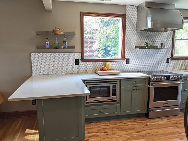 1023 Mitchell Rd — Photo 7