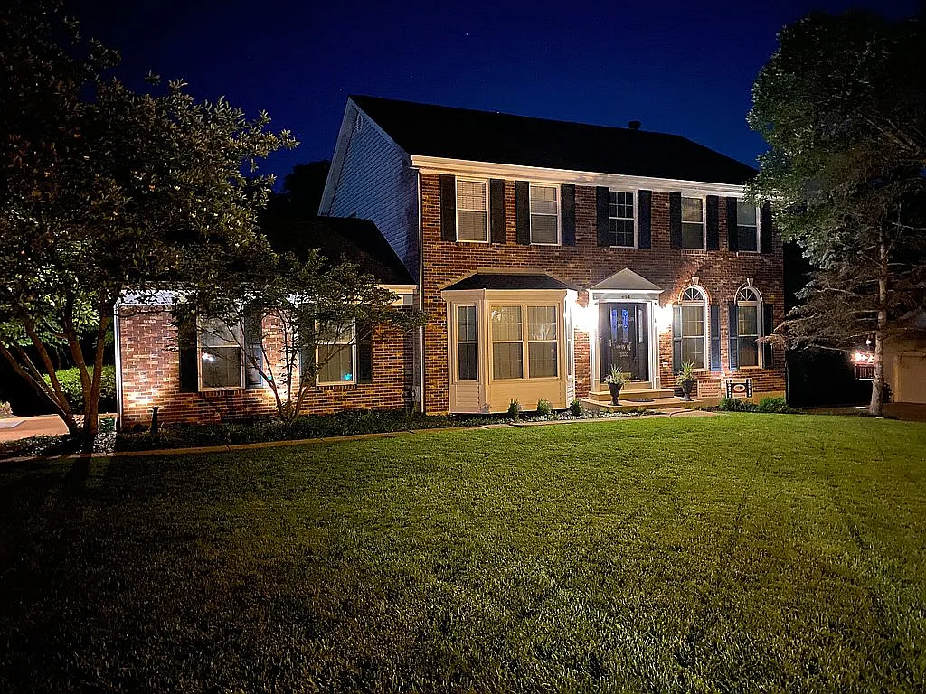 458 Lynwood Forest Dr photo 1