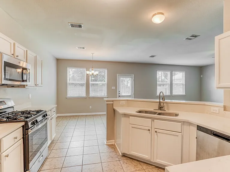 13034 Rose Landing Dr — Photo 8