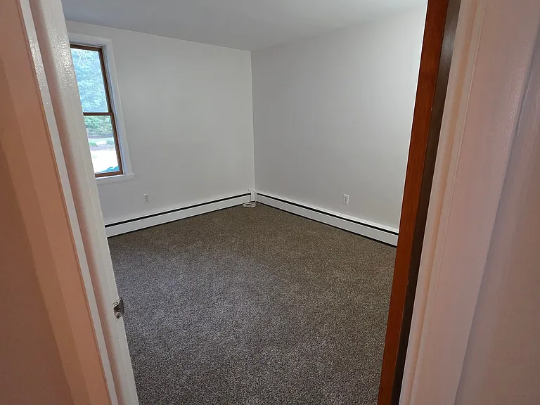 23 Twin Oak Rd #B — Photo 17