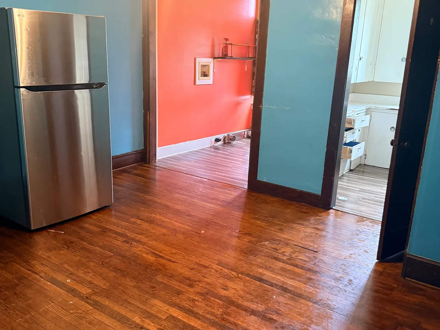 3 bed, 1400 sqft, $900 — Photo 4