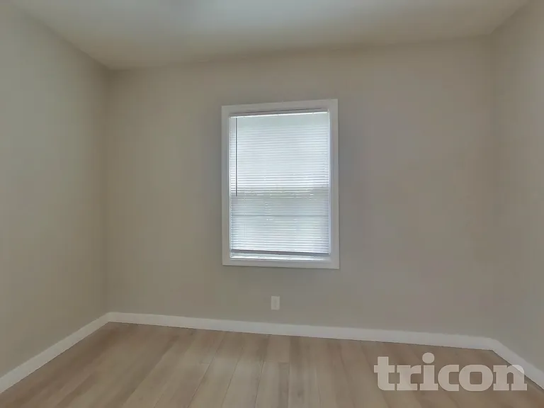 627 Pierce St — Photo 9
