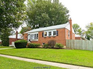 6420 Winnepeg Rd, Bethesda, MD 20817