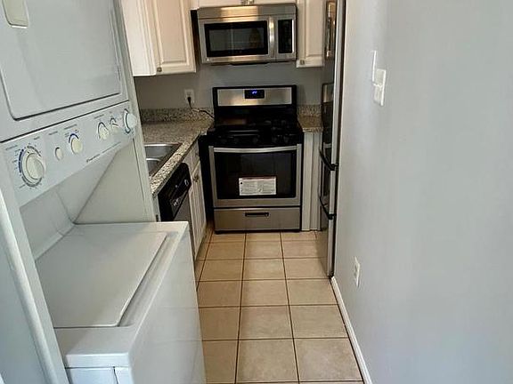 3rd image of 4733 Bradley Blvd APT 11