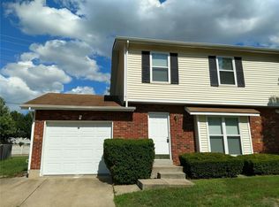 327 Spencer Pl, Saint Peters, MO 63376