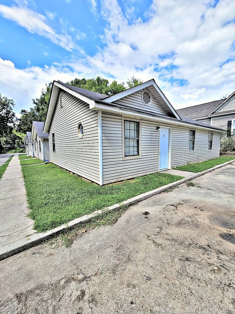 (SMI-2) 1214 North St SE — Photo 2