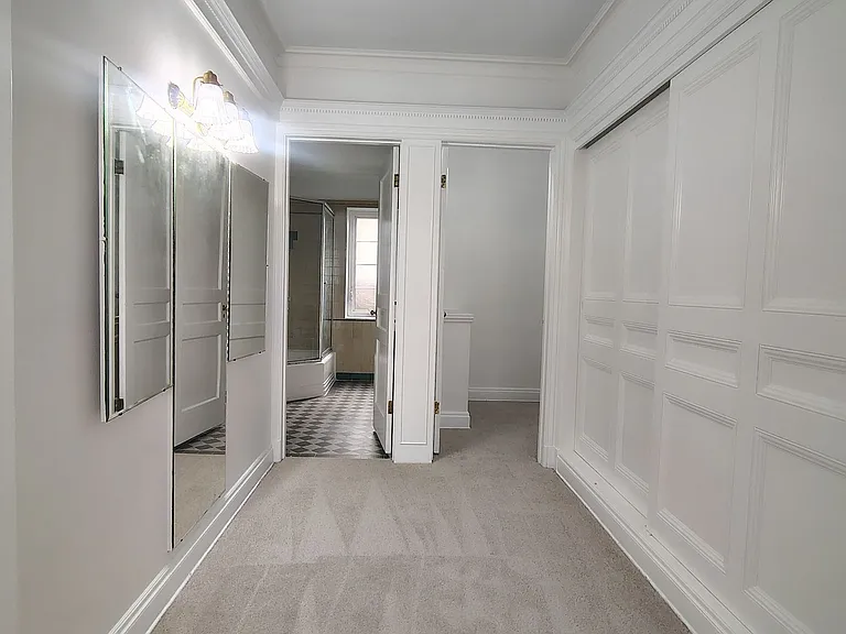 10974 Strathmore Dr — Photo 11