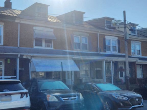 2nd image of 365 Hazel St