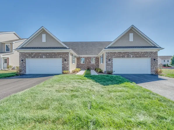 1035 Freedom Rd, Elburn, IL 60119