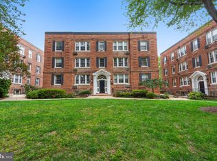 4481 Macarthur Blvd NW APT B2, Washington, DC 20007