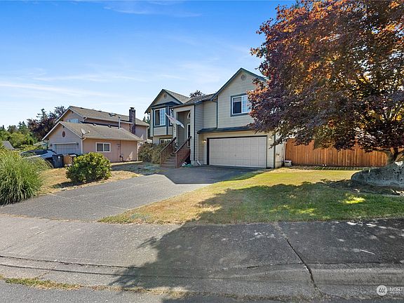 3rd image of 4819 67th Drive NE