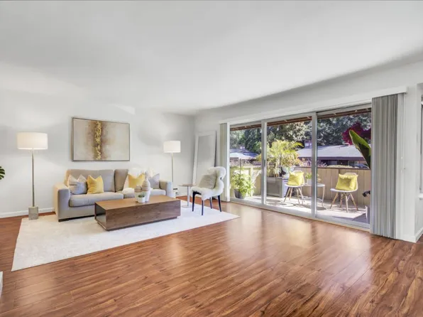 500 W Middlefield Rd APT 151, Mountain View, CA 94043