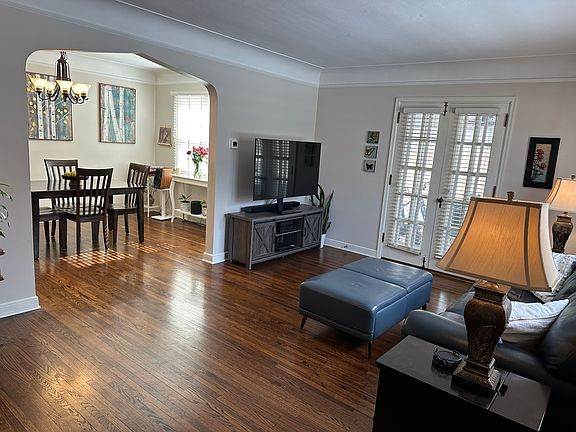 3rd image of 4803 Bryant Ave S #4803