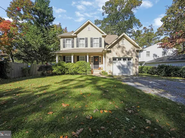 11 Evergreen Rd, Mount Laurel, NJ 08054