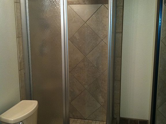 3rd Bath Shower