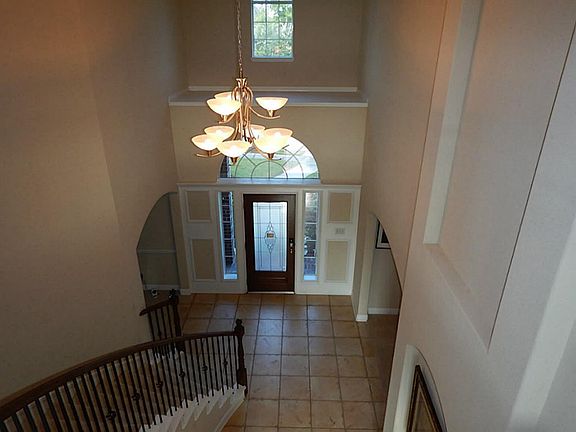 3rd image of 2707 Taylorcrest