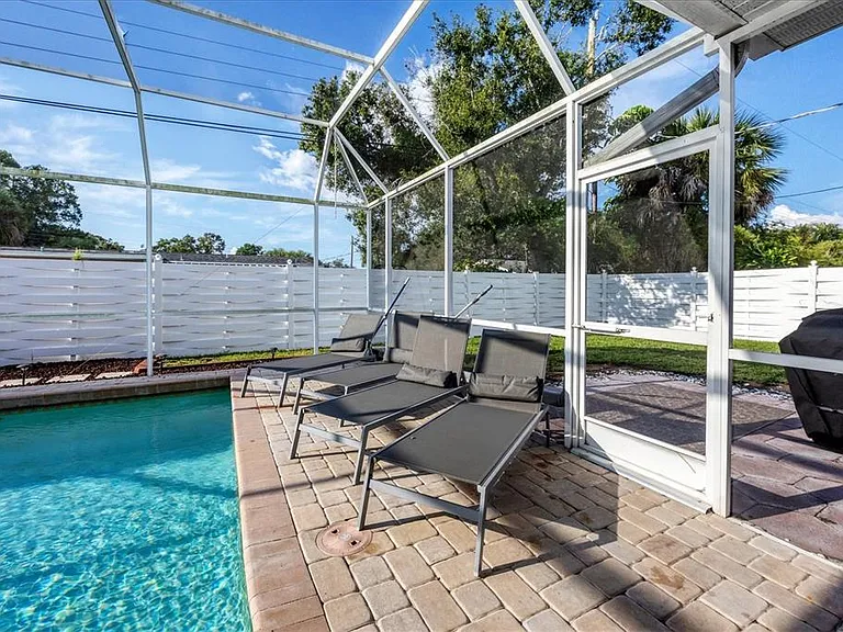 3126 Bougainvillea St — Photo 26