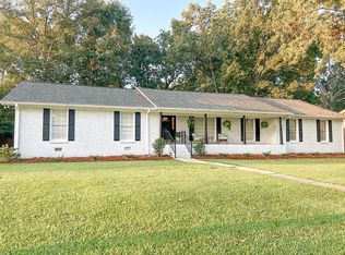 306 Covered Bridge Rd, Rainbow City, AL 35906