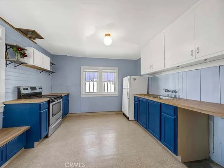 6444 14th Ave — Photo 2