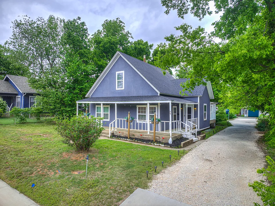 1218 W Noble Ave
