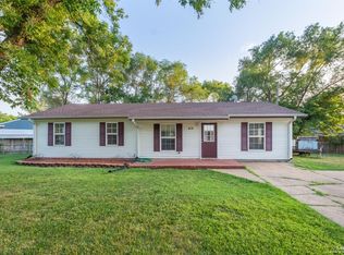 818 Commanche Ave, Salina, KS 67401