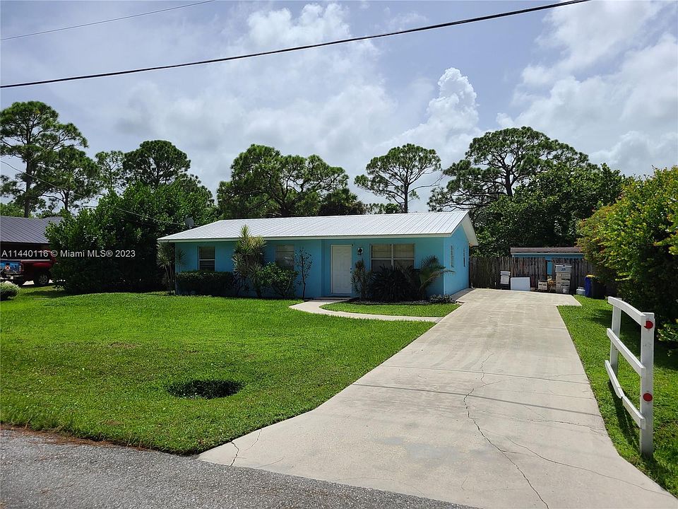 1st image of 8856 SE Sunset Dr