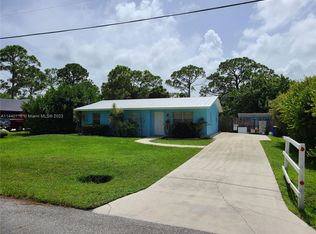 8856 SE Sunset Dr, Hobe Sound, FL 33455