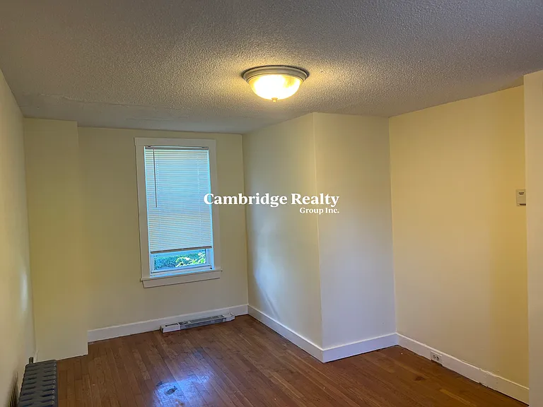 4 Park St #1 — Photo 6