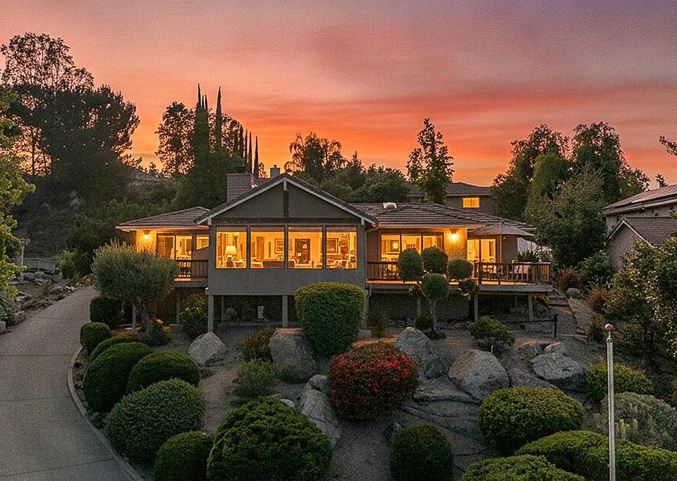 1st image of 15326 Moonglow Dr