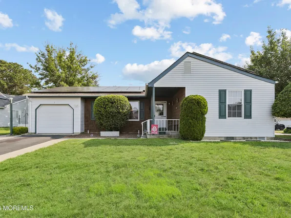 7 Foxboro Court, Whiting, NJ 08759