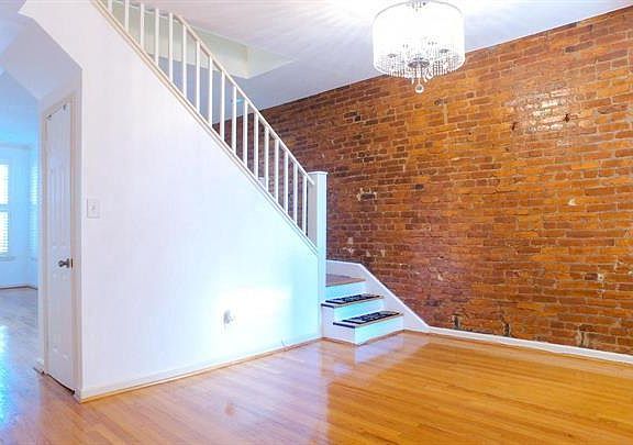 3rd image of 1209 E St NE
