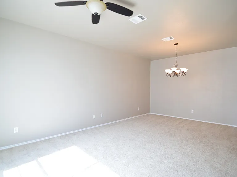 2203 Ryan Dr — Photo 18