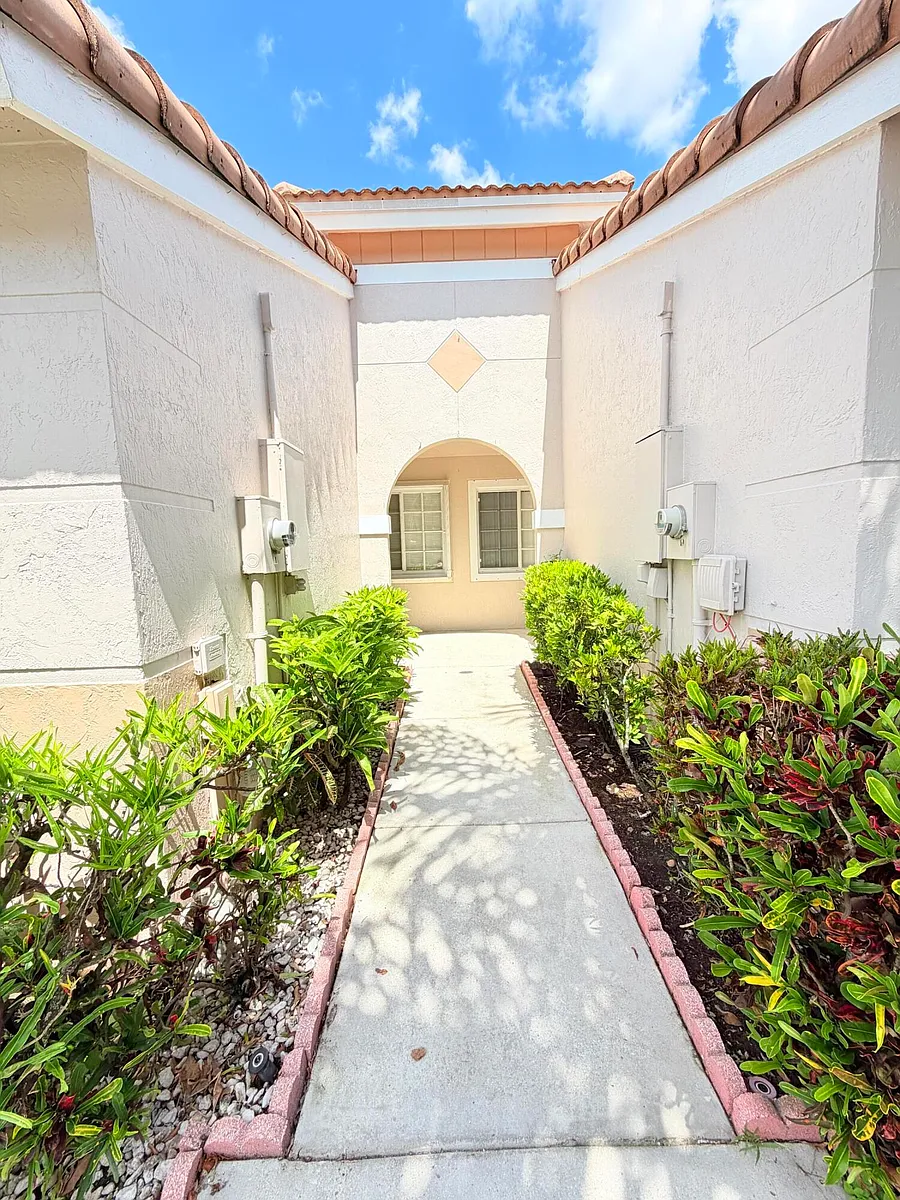 Building Photo - 11697 SW 19th St