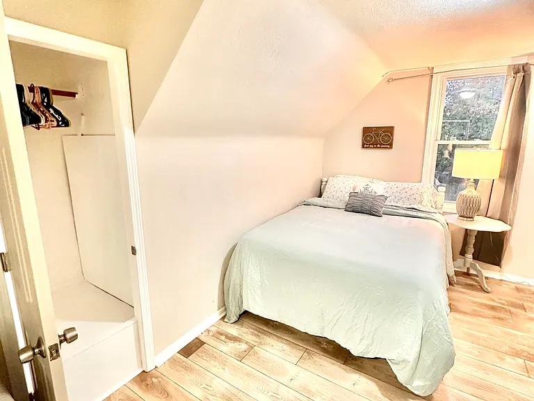 354 E Montana St — Photo 10