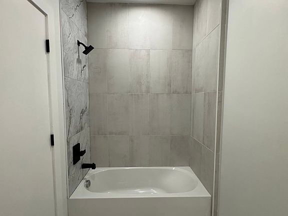 3rd image of 328 Forrest St #302